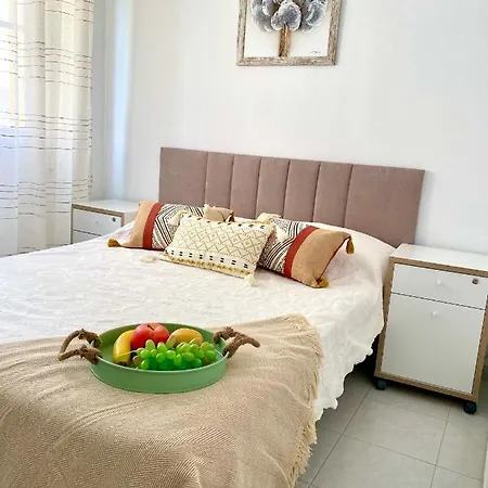 Lägenhet Torrevista Three Bedroom Apartment, Two Swimming Pools And Garage