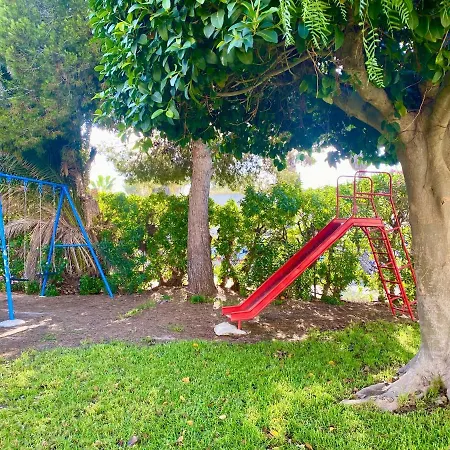 Torrevista Three Bedroom Apartment, Two Swimming Pools And Garage * Torrevieja